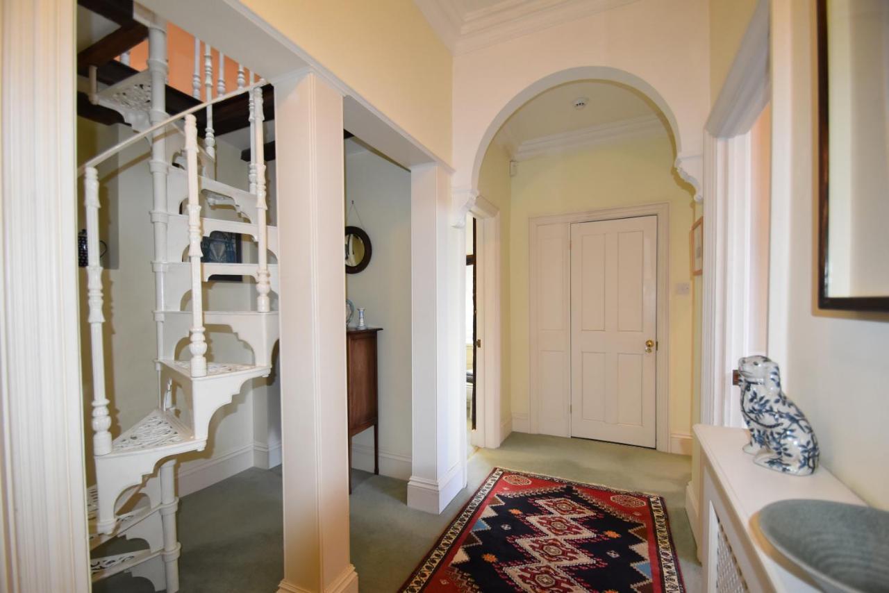 Whitefriars, Rye - Central Location With Parking For 3 Cars - Large Family Home Екстер'єр фото